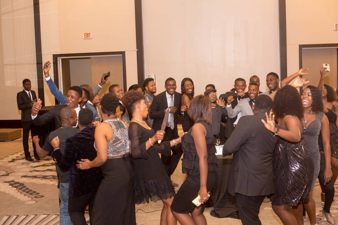 Membres d'ADIS-HAÏTI lors de la soirée dansante annuelle